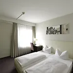 Hotel Dolomit 2*