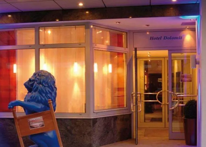 Hotel Dolomit München