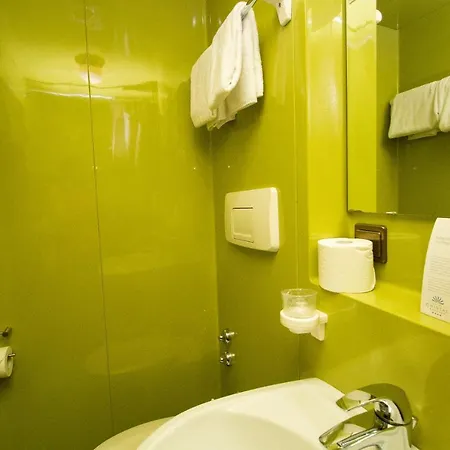Hotel Dolomit München